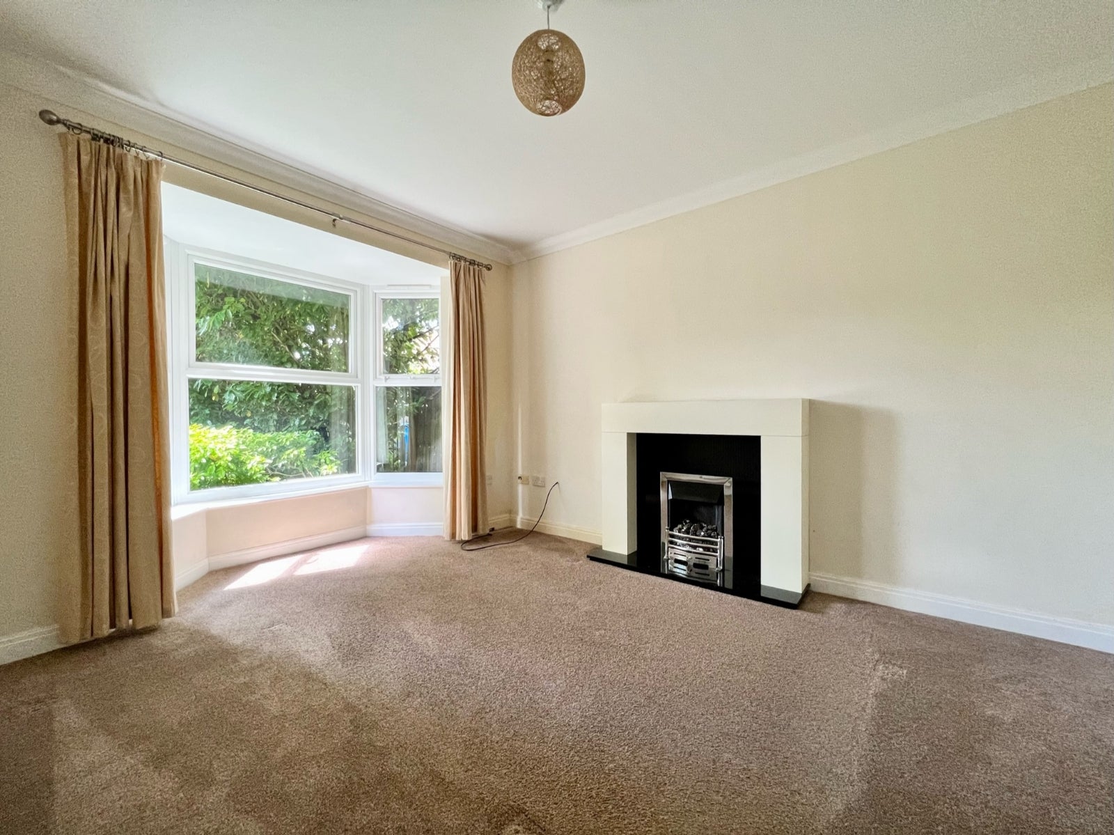 House Sanderson Close in Hull