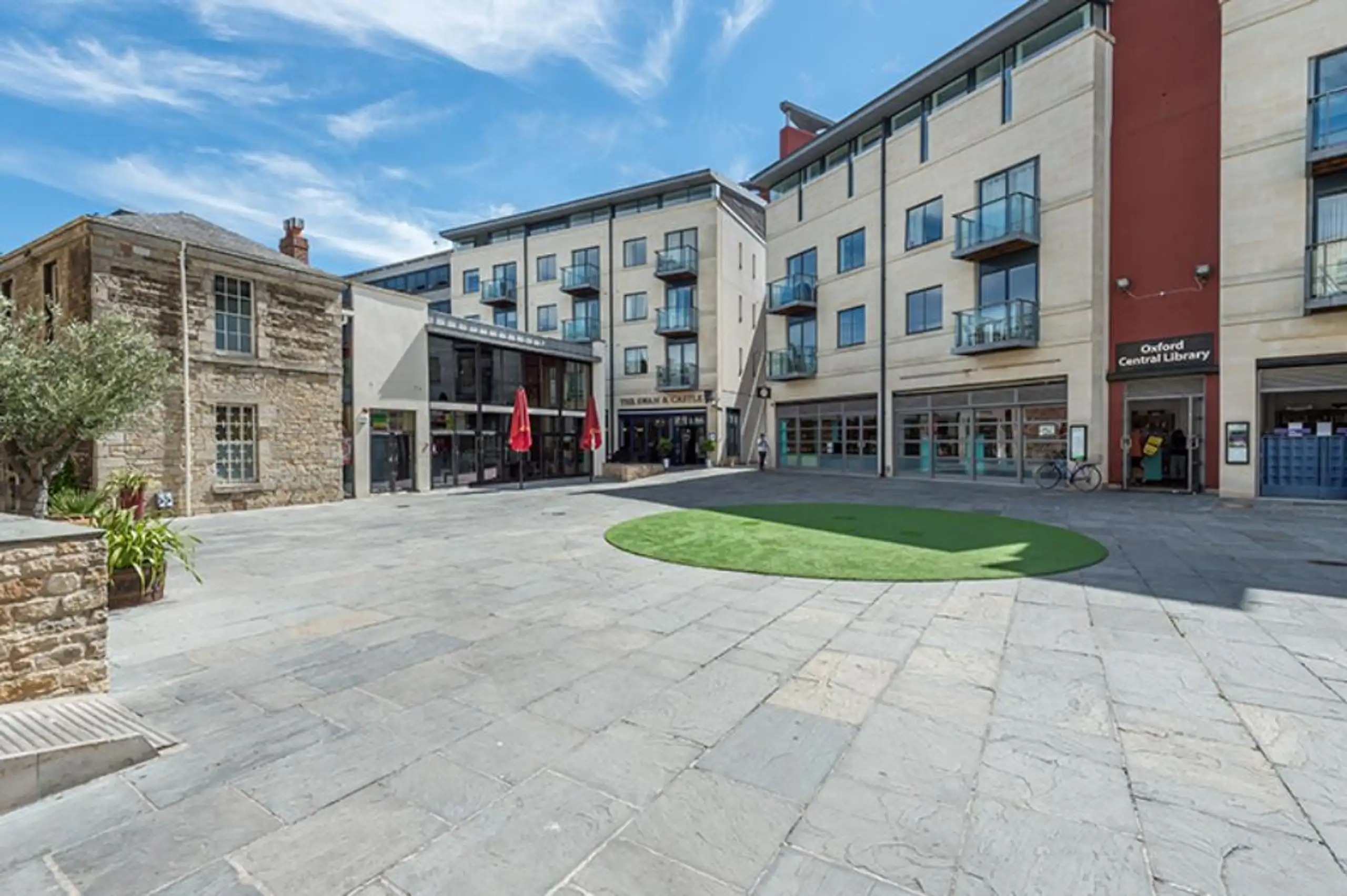 Flat Castle Yard in Oxford