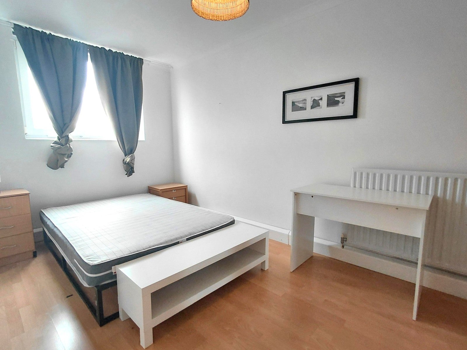 Flat Semley Place in City of Westminster
