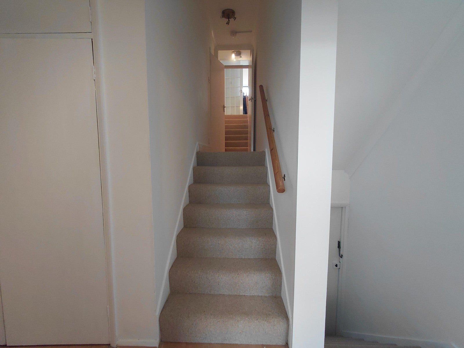 Flat Semley Place in City of Westminster