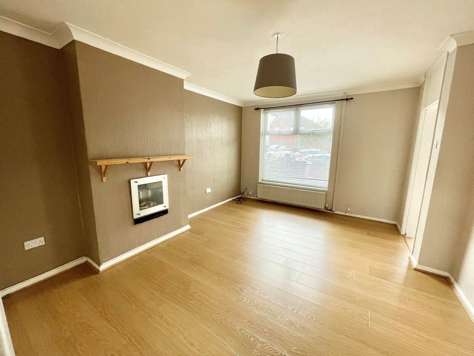 House Henbury Road in Handforth