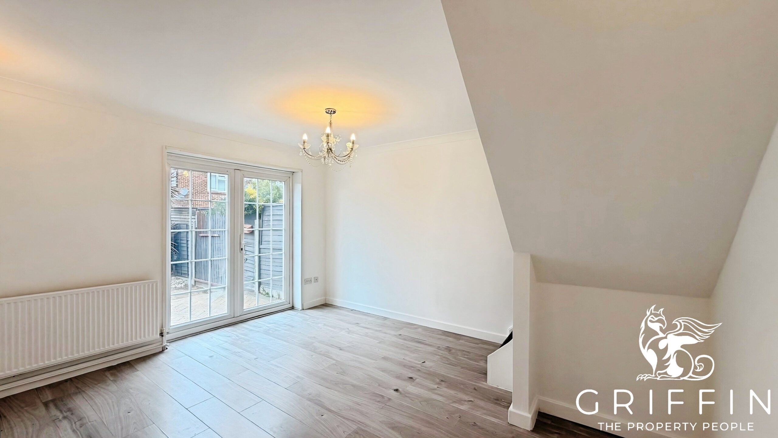 House Charlotte Place in Grays