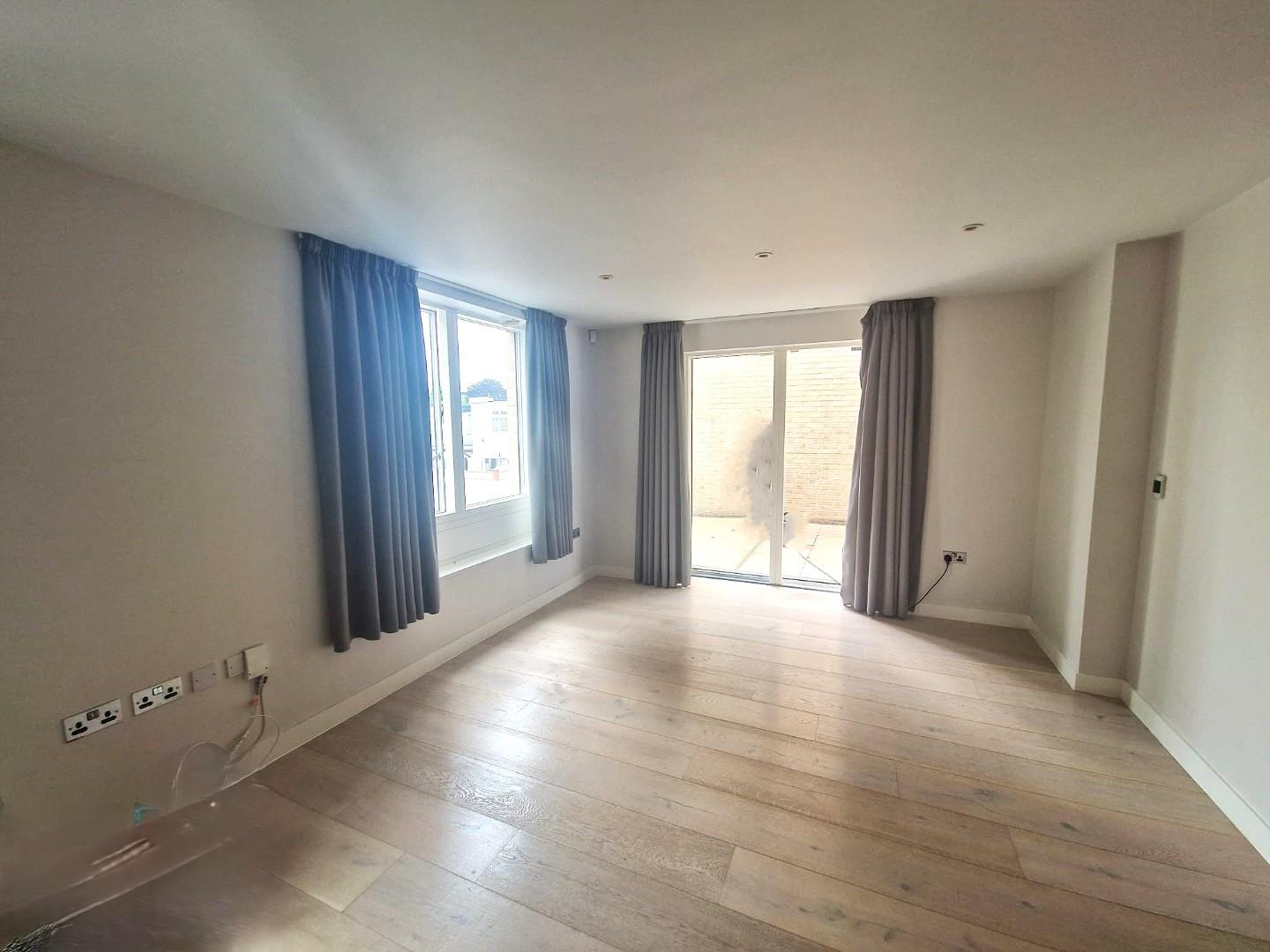Flat Havannah Street in Greater London