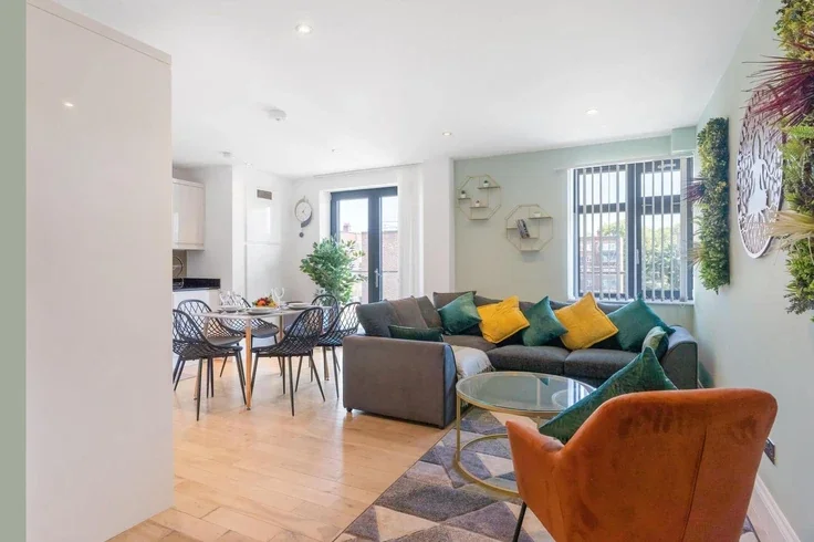 Flat Stanway Street in Greater London