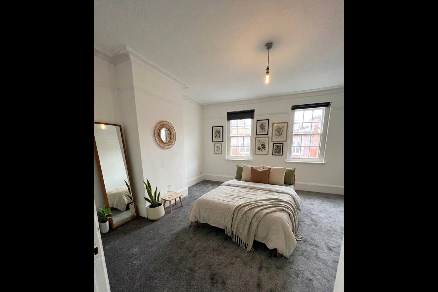 Room Strutton Ground in City of Westminster