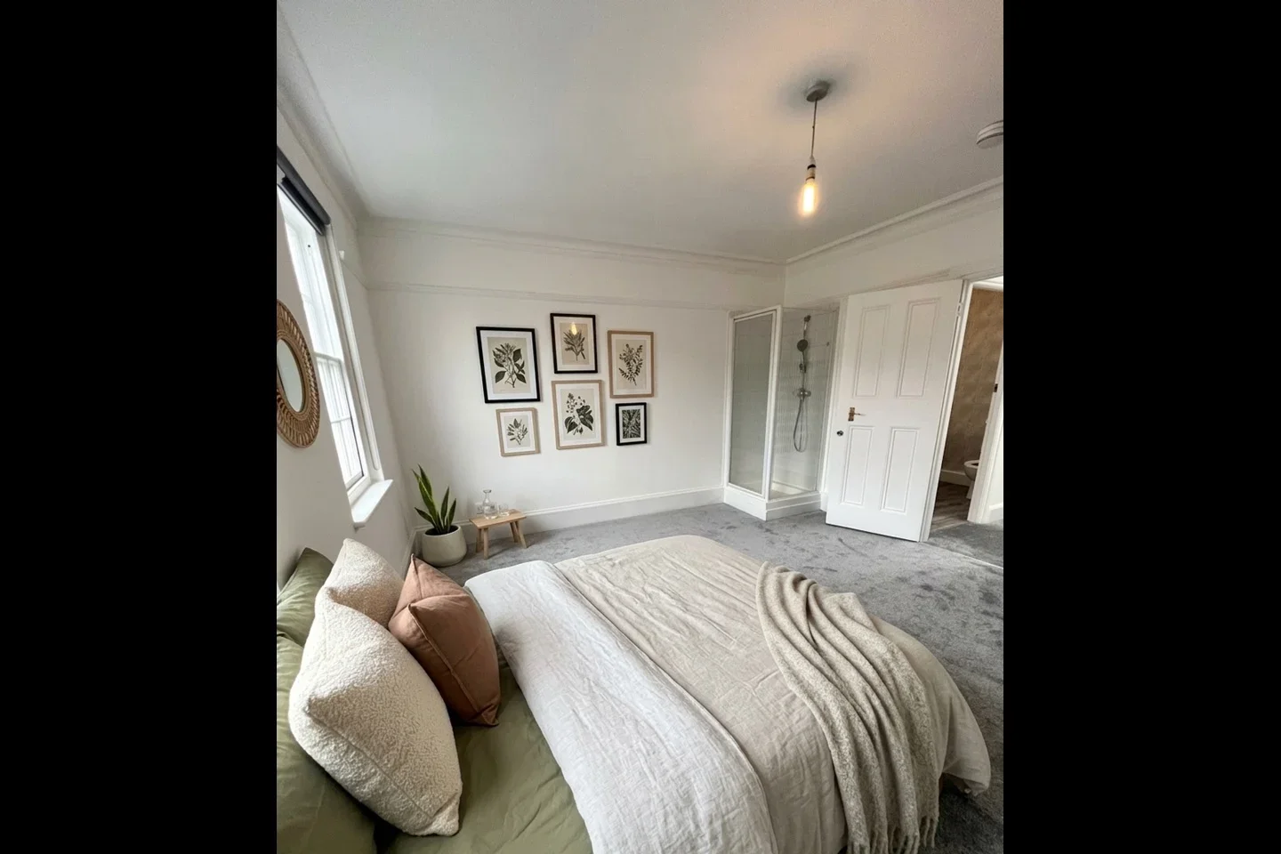 Room Strutton Ground in City of Westminster