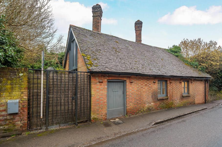 House Albury Street in Guildford