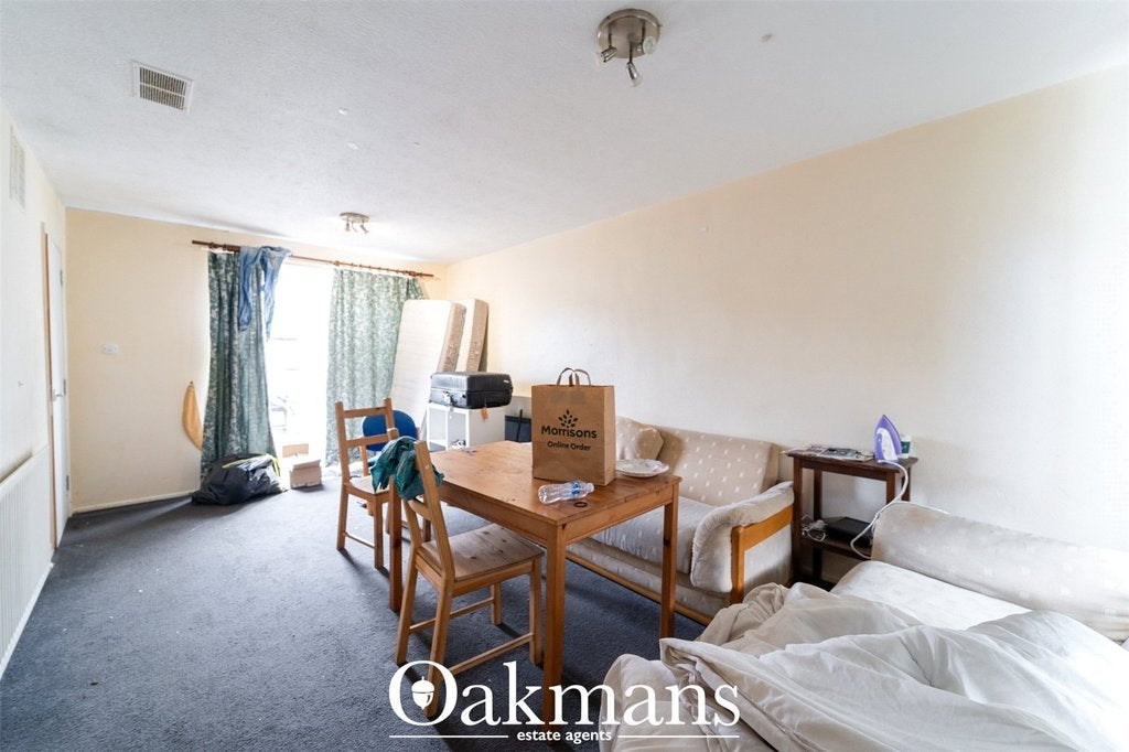 Flat Leabon Grove in Birmingham