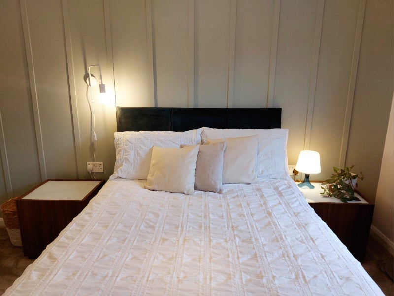 Room Queen's Grove Road in Greater London