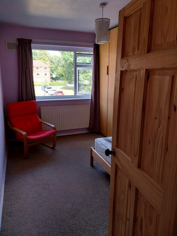Room Woodlawn Court in Manchester