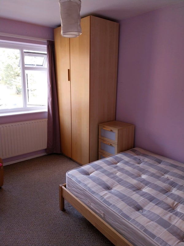 Room Woodlawn Court in Manchester