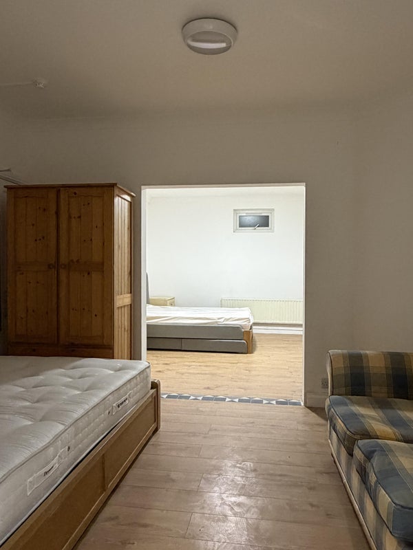 Room Baring Road in Greater London