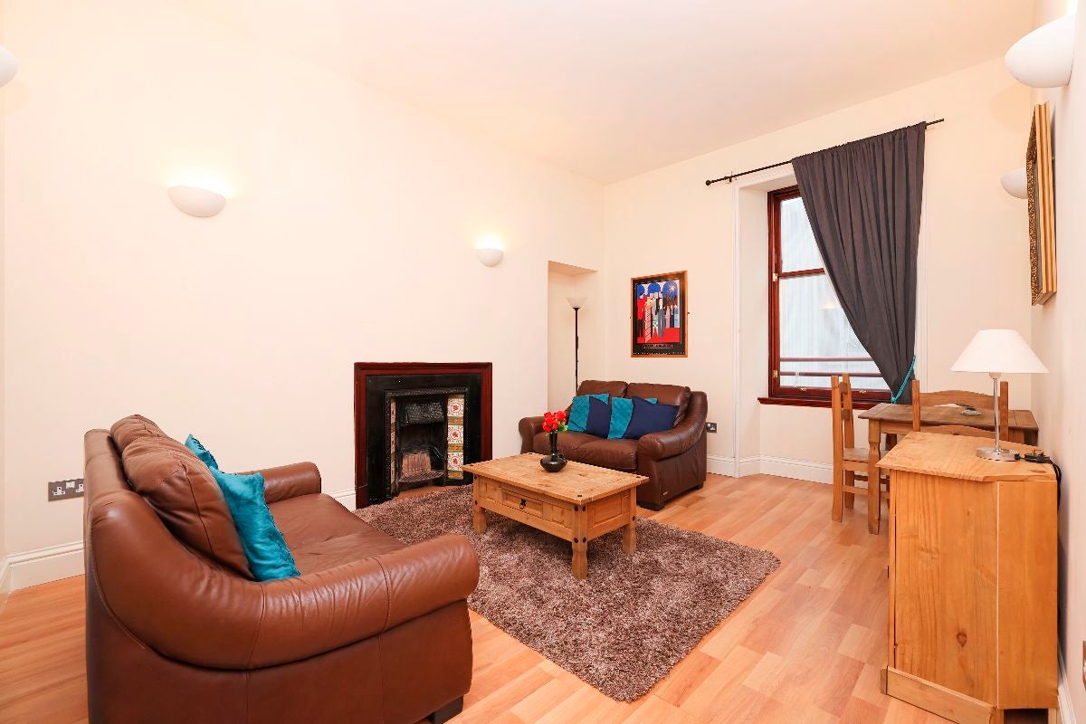 Flat Queensgate in Inverness