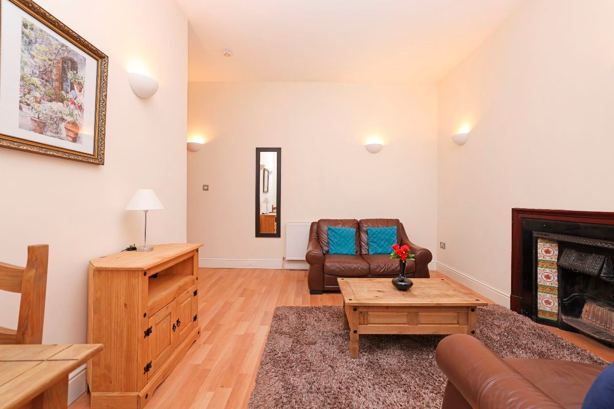Flat Queensgate in Inverness