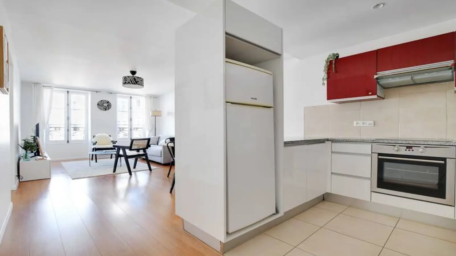 Flat Rue Saint-Antoine in Paris