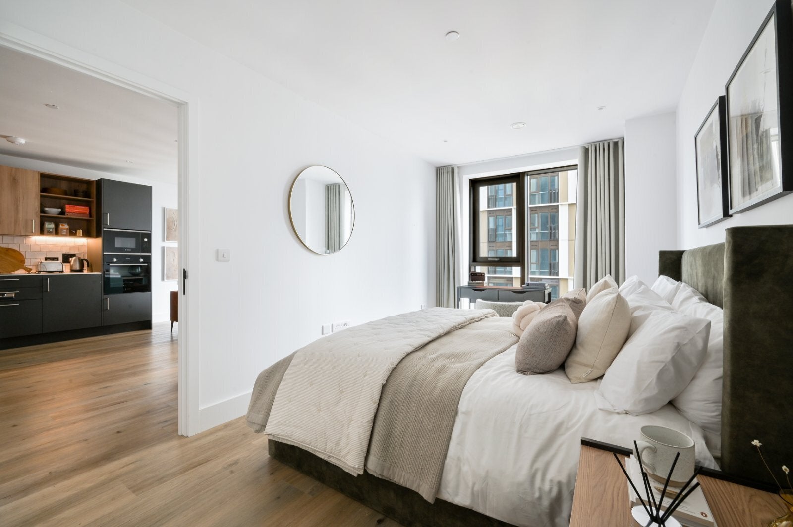 Flat Charter Street in Greater London