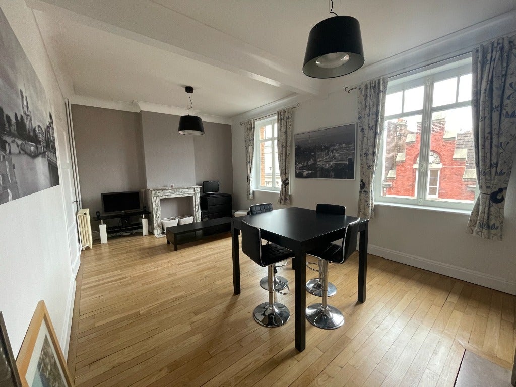 Appartement Rue de l'Hôpital Militaire à Lille