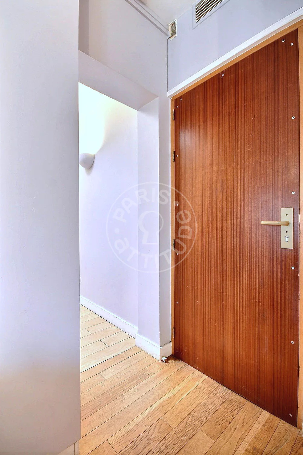 Appartement Rue de Berri à Paris