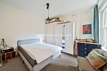 Flat Florence Street in Greater London