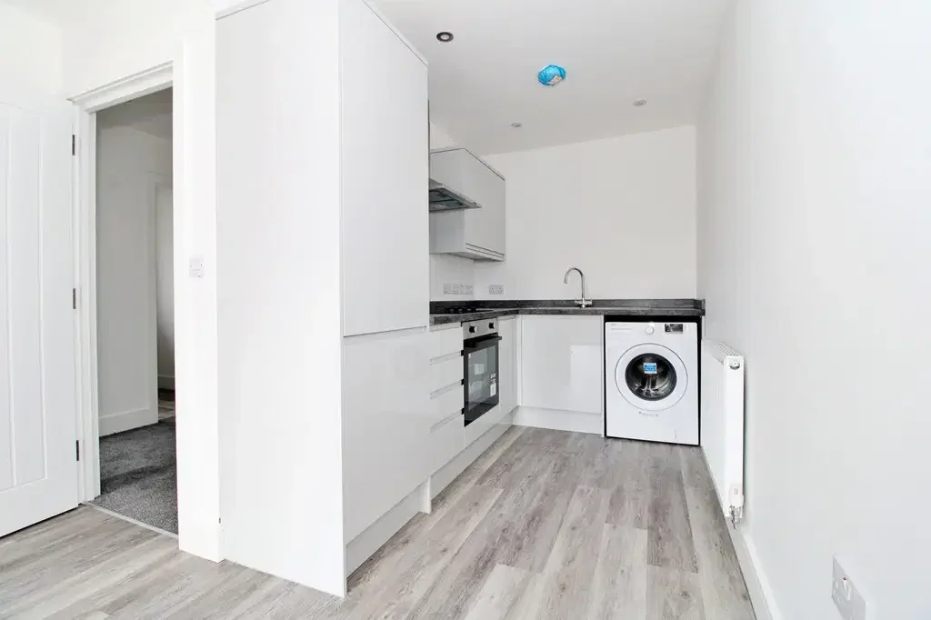 Flat Hillmorton Road in Rugby