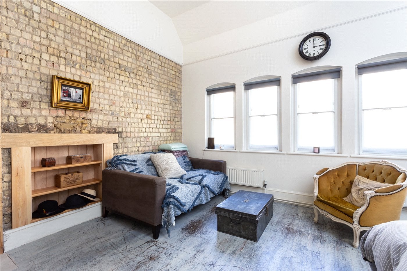 Flat Commercial Street in Greater London