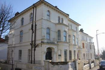 Room Western Road in Hove