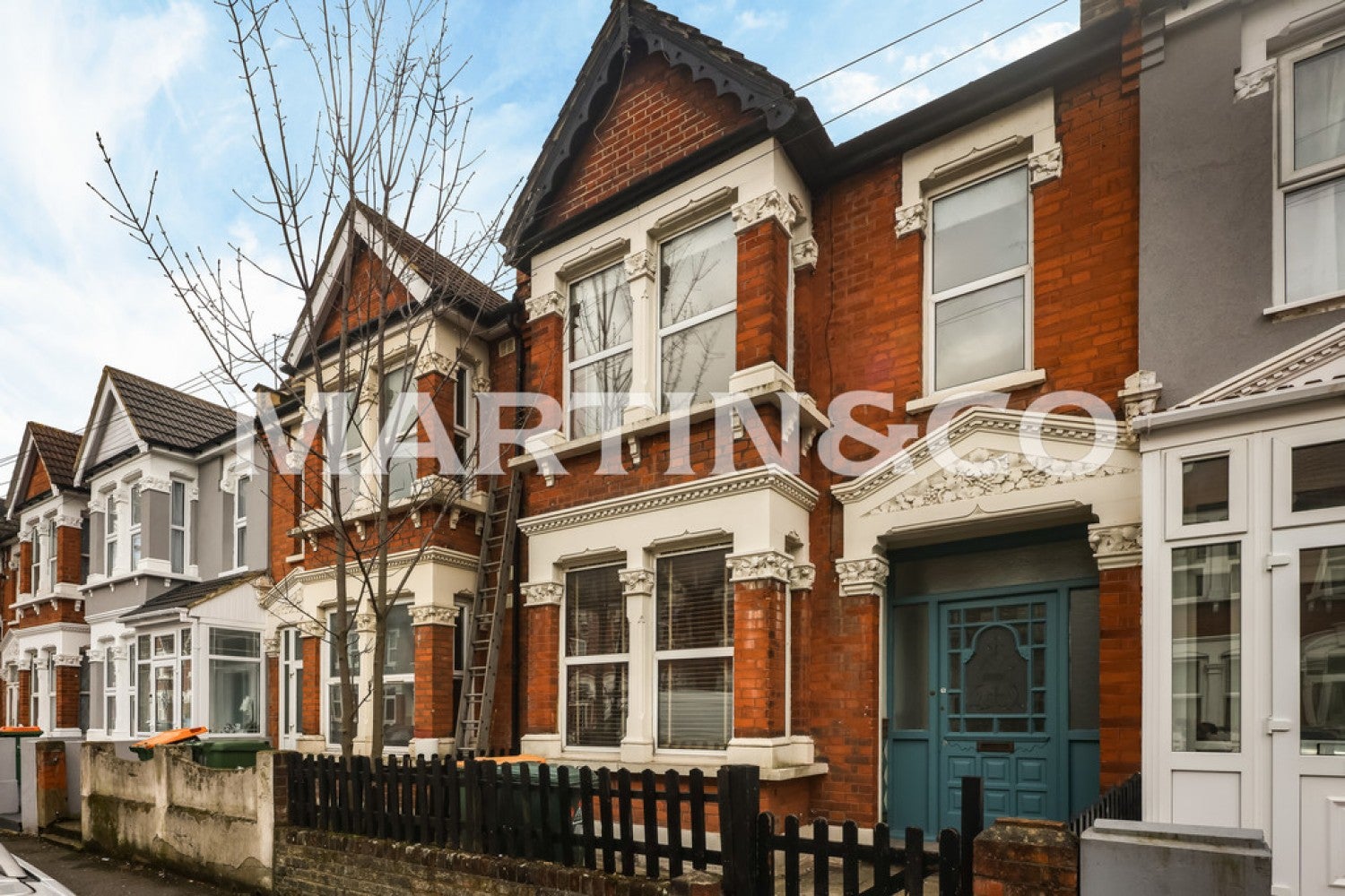 House Clifton Road in Greater London