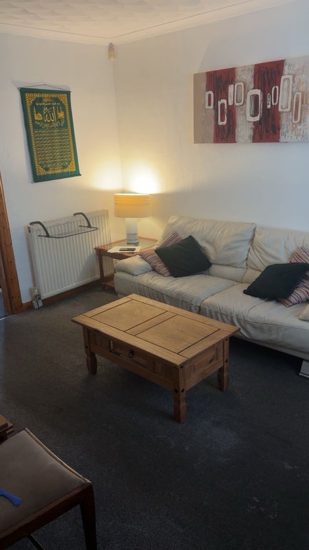 Room Kingsbridge Drive in Rutherglen