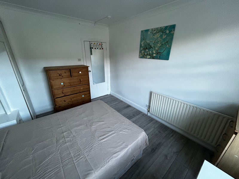 Room Windsor Road in Greater London