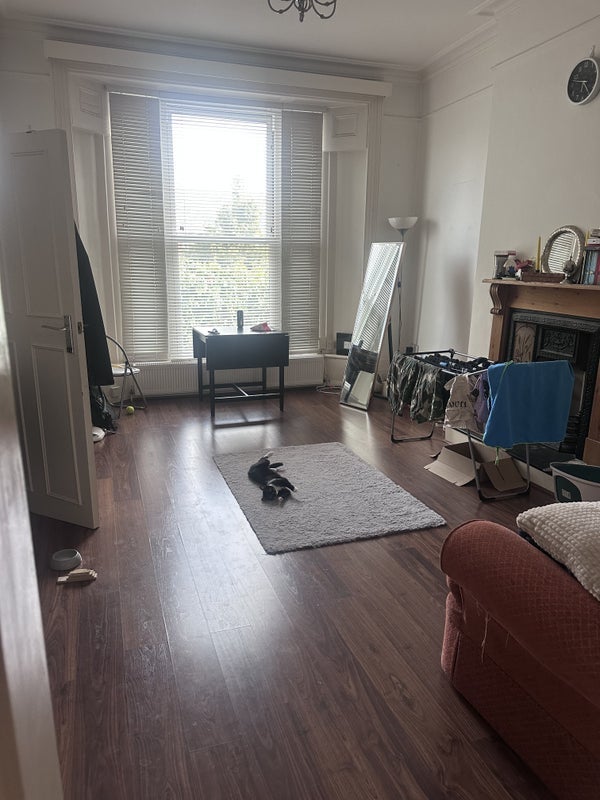 Room Woodland Road in Greater London