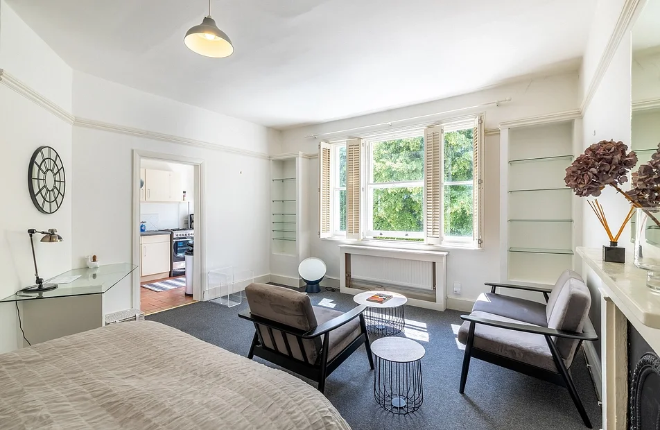 Flat Elsham Road in Greater London