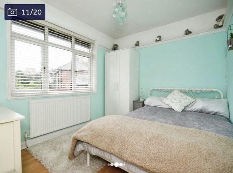 Room Thorpe House Road in Sheffield
