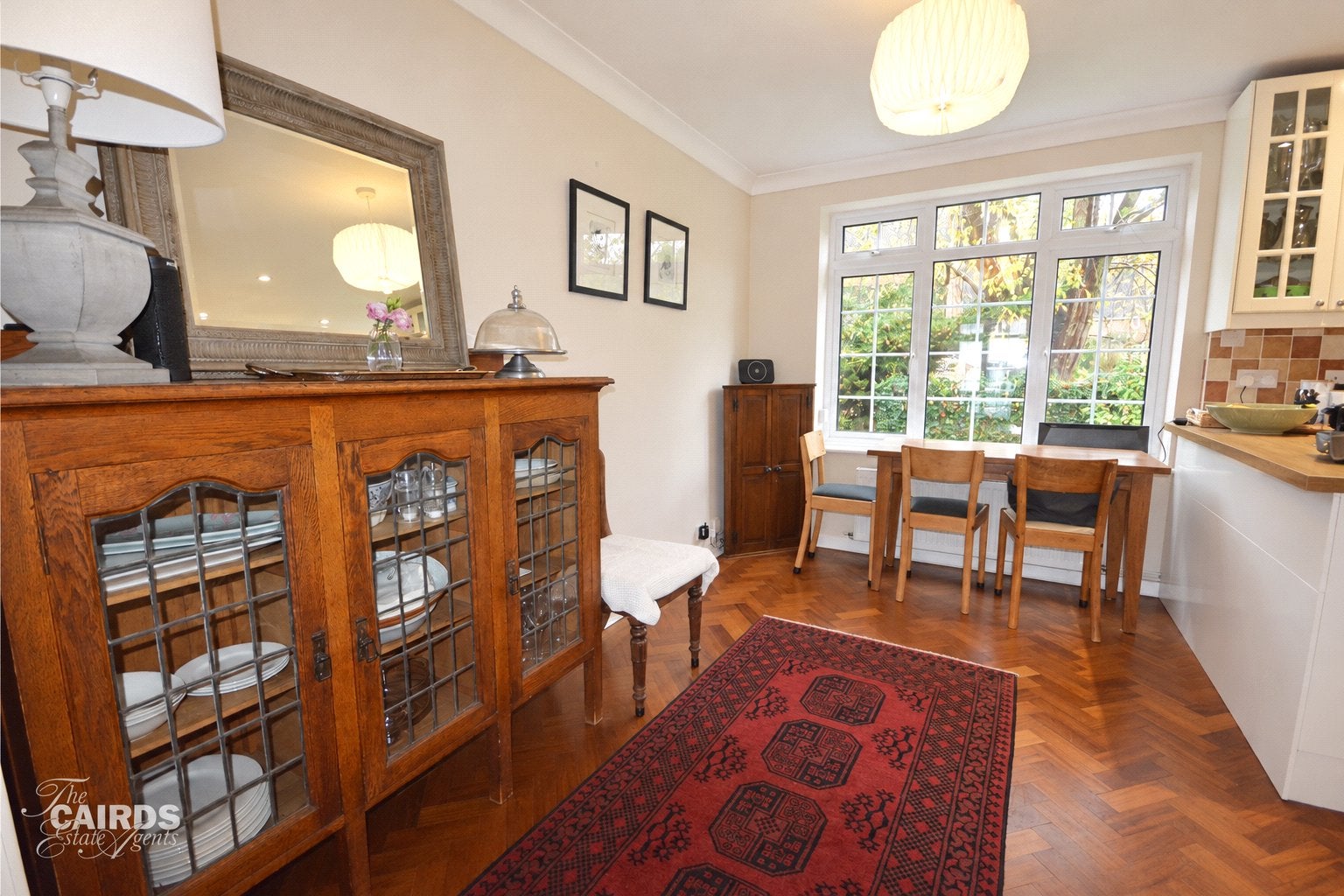 Flat Manor House Court in Epsom and Ewell