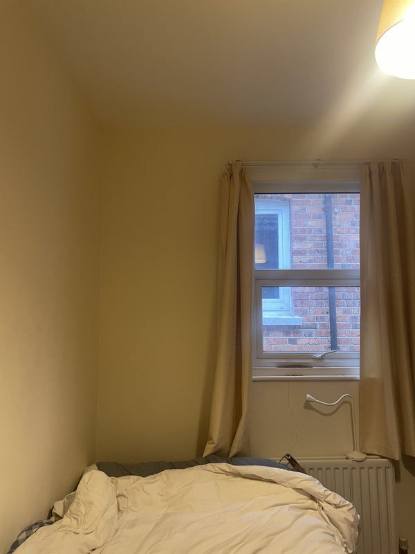 Room Westbere Road in Greater London