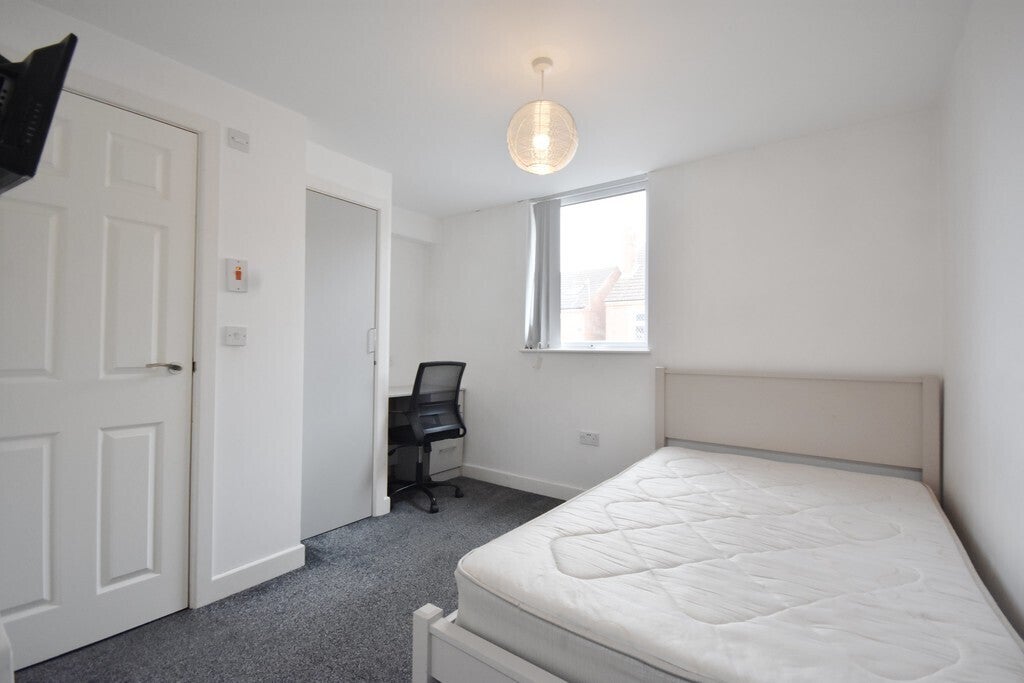 Flat Botoner Road in Coventry