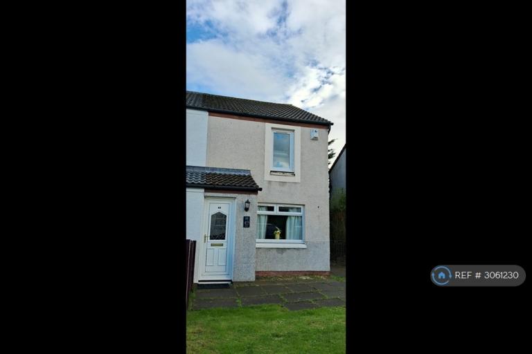 House Ryat Drive in Newton Mearns