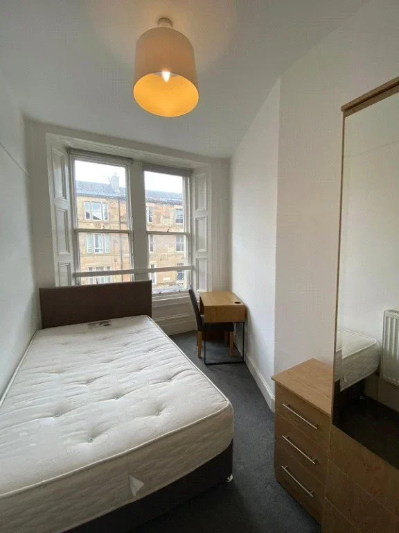 Flat Brougham Place in City of Edinburgh
