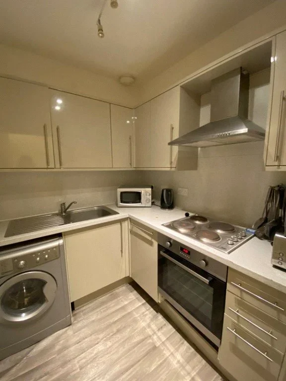 Flat Brougham Place in City of Edinburgh