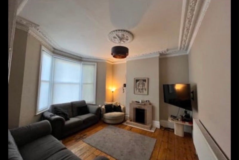 Room Galveston Road in Greater London