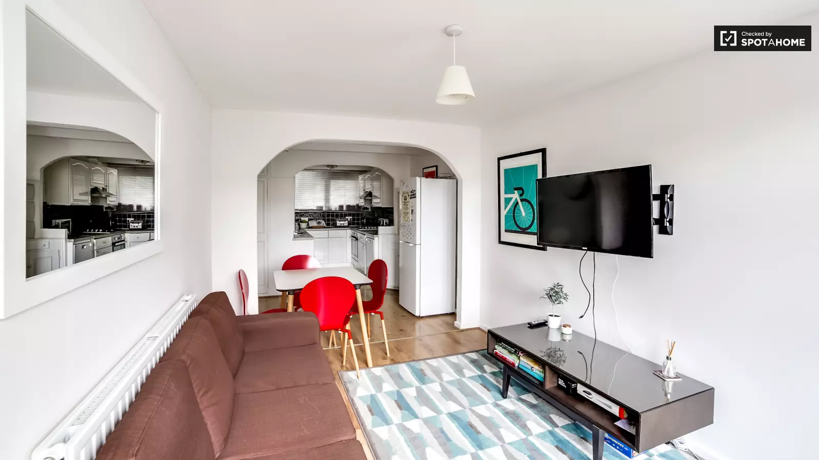 Room Cambridge Heath Road in Greater London