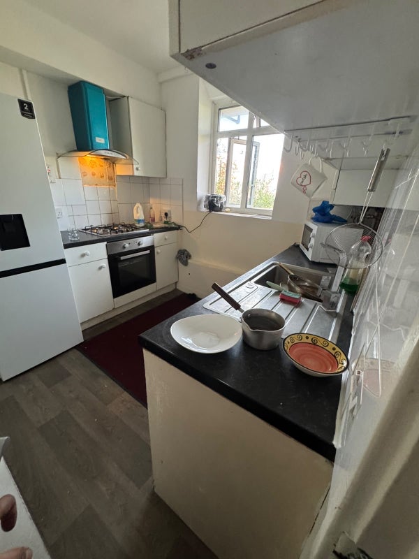 Flat Carleton Road in Greater London
