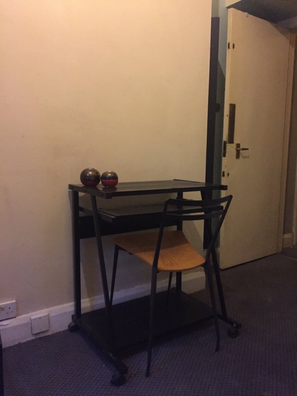 Room Edgware Road in City of Westminster