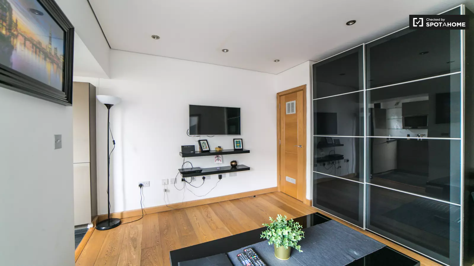 Flat Fleet Street in City of London