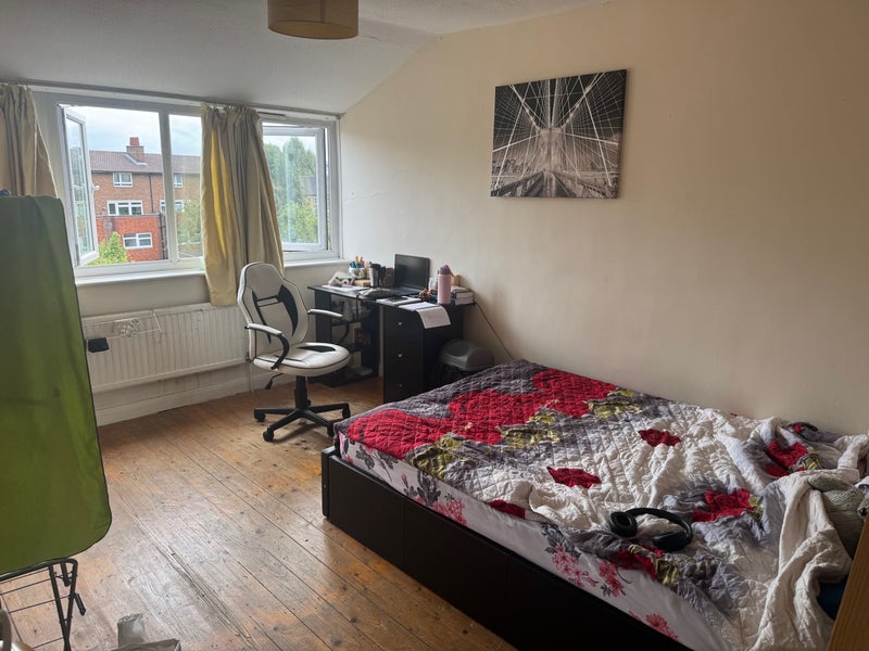 Room East Street in Greater London