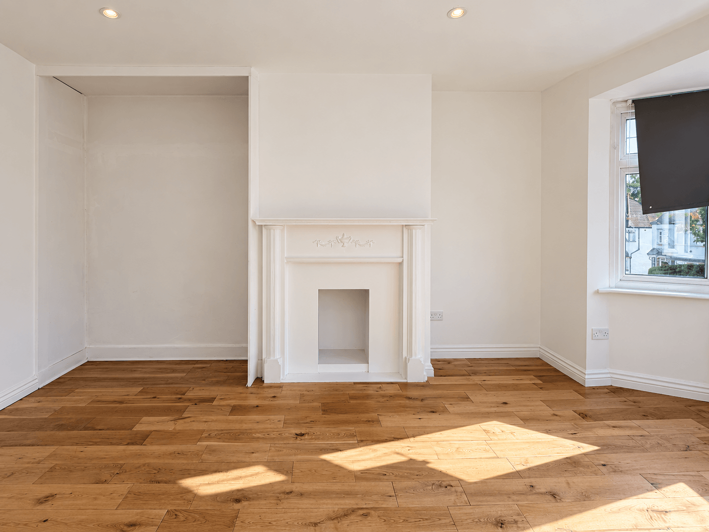 House Blockley Road in Greater London