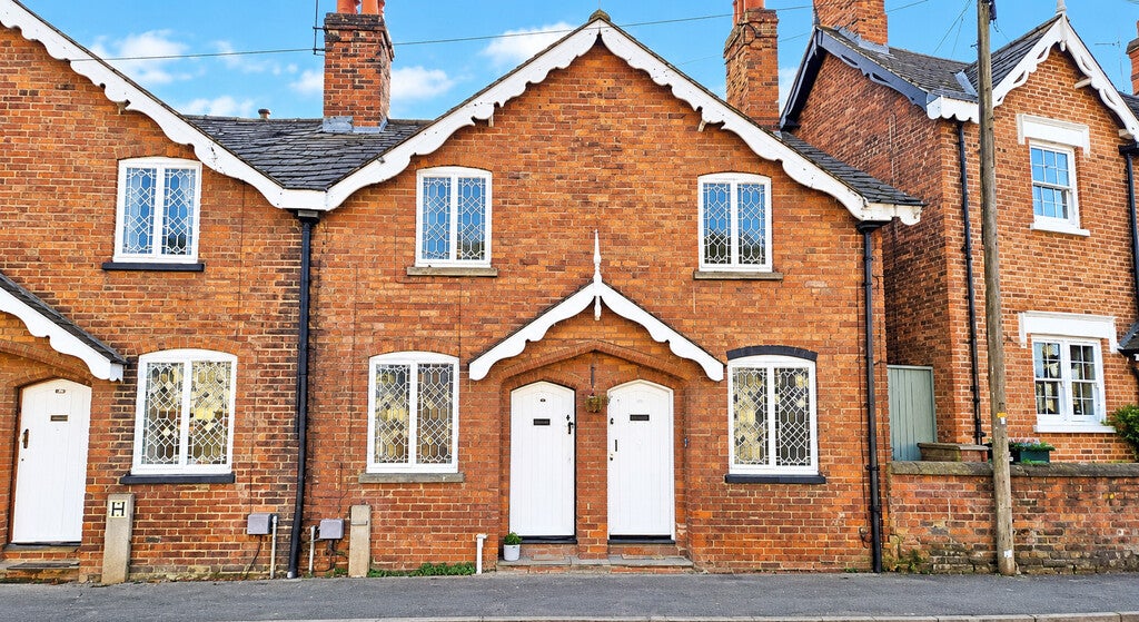 House High Street in South Derbyshire