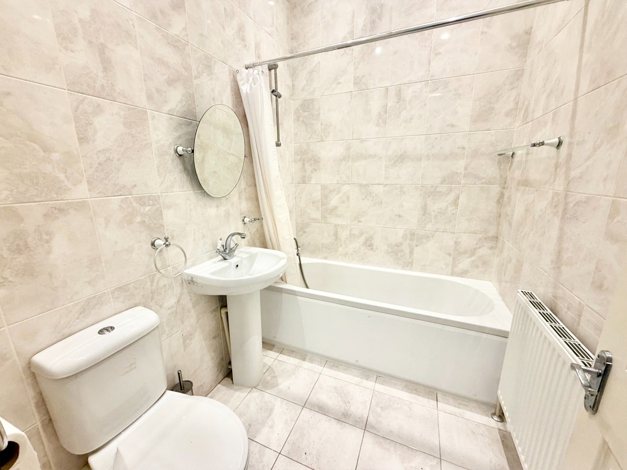 Flat Wellington Crescent in Thanet