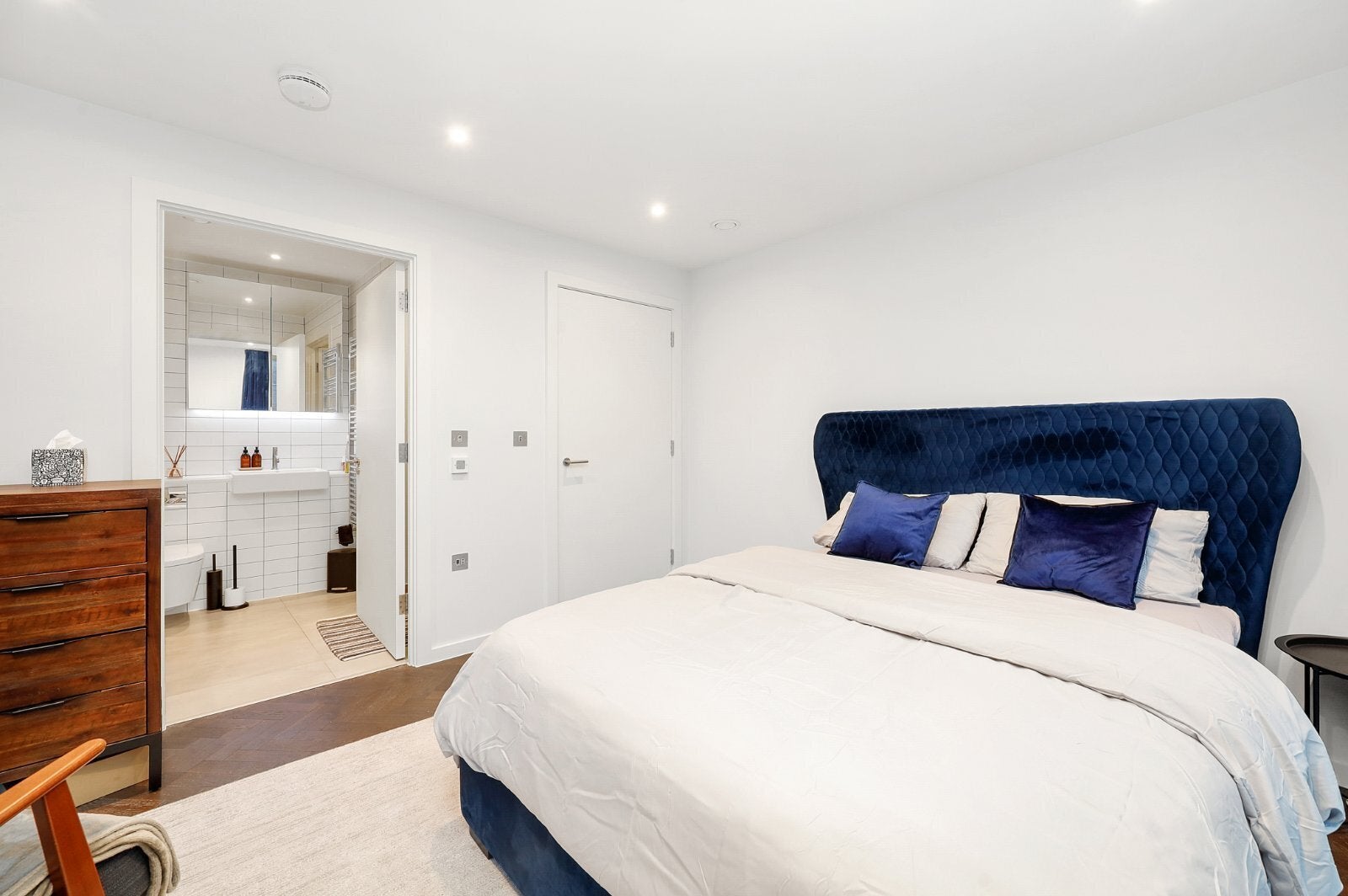 Flat Agar Place in Greater London