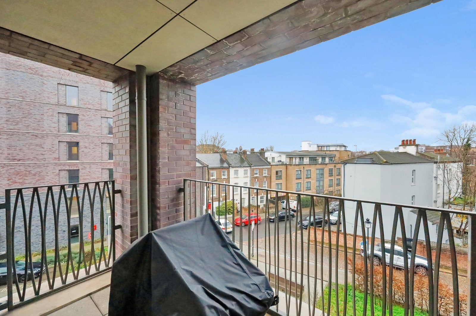 Flat Agar Place in Greater London