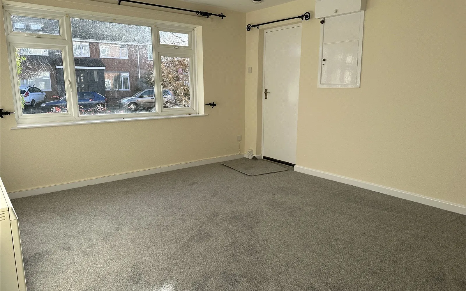 Flat Deane Drive in Taunton